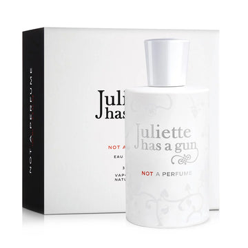 Juliette has a gun